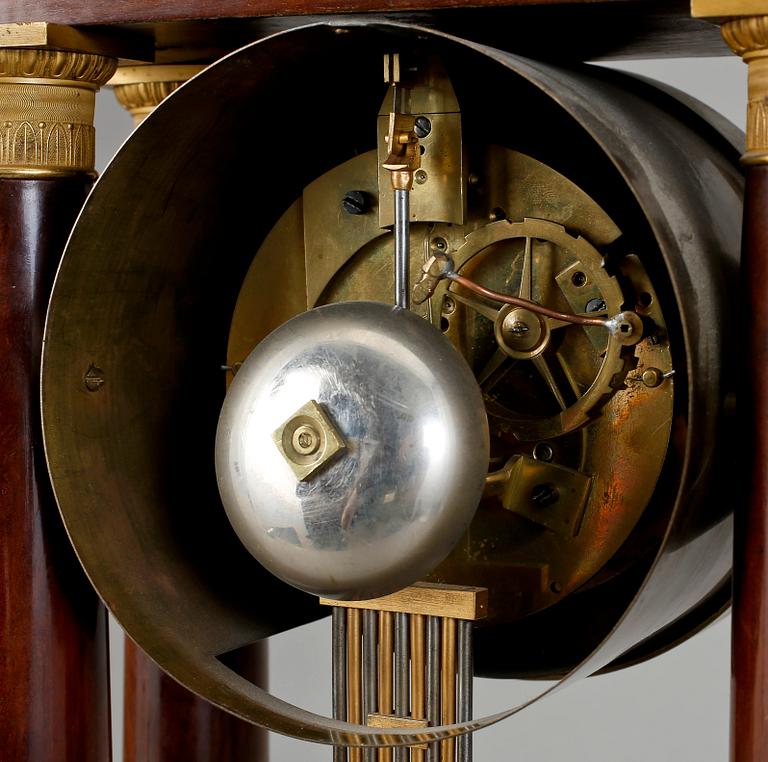BORDSPENDYL, empire, Frankrike, 1800-talets första hälft.
