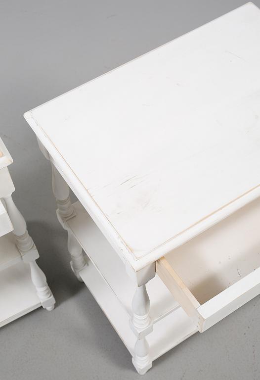 SÄNGBORD, ett par, 1900-tal.