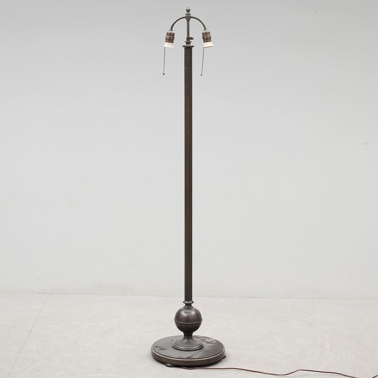 GOLVLAMPA, 1930-tal. Höjd: 155 cm.