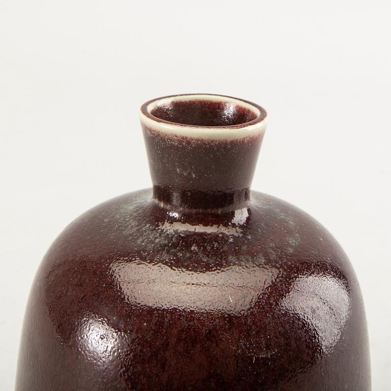Berndt Friberg, a stoneware vase, Gustavsberg studio, signed and dated 1976.