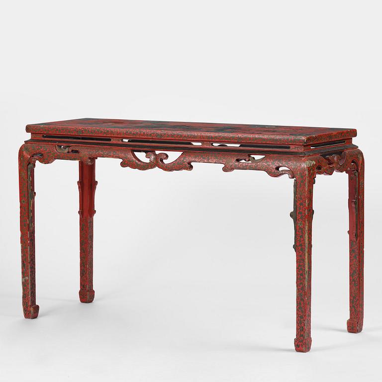 Altarbord, röd lack. Qingdynastin.