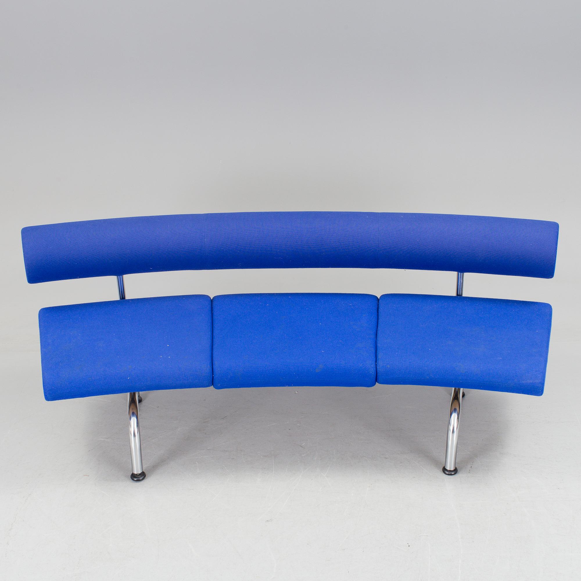 A "Pipeline" sofa designed by Johannes Foersom and Peter Hjorth Lorenzen föor Erik Jörgensen. Designed 1984.