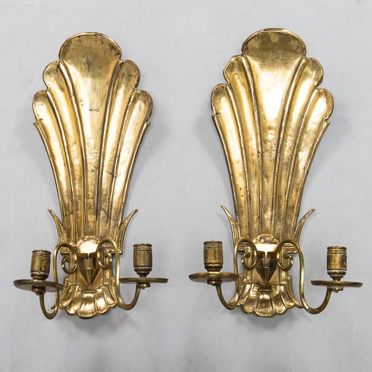 Paavo Tynell, vägglampetter, ett par, modell 7004S, Taito 1920-tal.