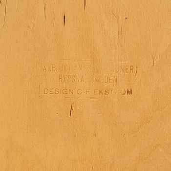 Carl-Evert Ekström, dining table with four chairs, AB Johansson & söner, Hyssna. Mid-20th century.