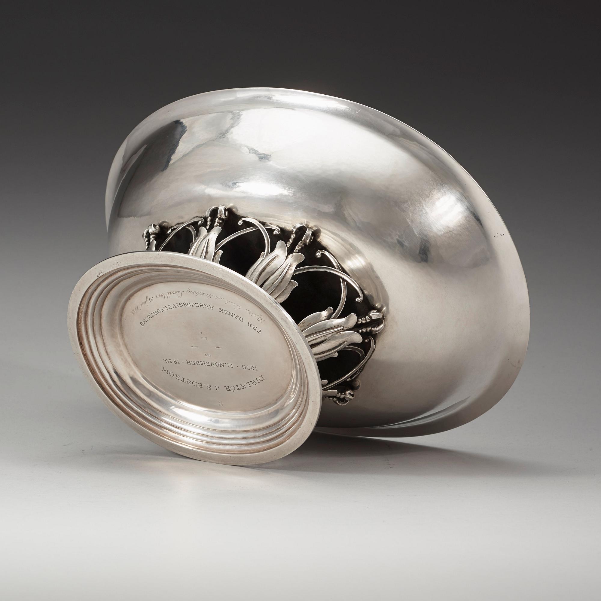 GEORG JENSEN, praktskål, Köpenhamn 1933-44, sterling. Design nr 306 A,