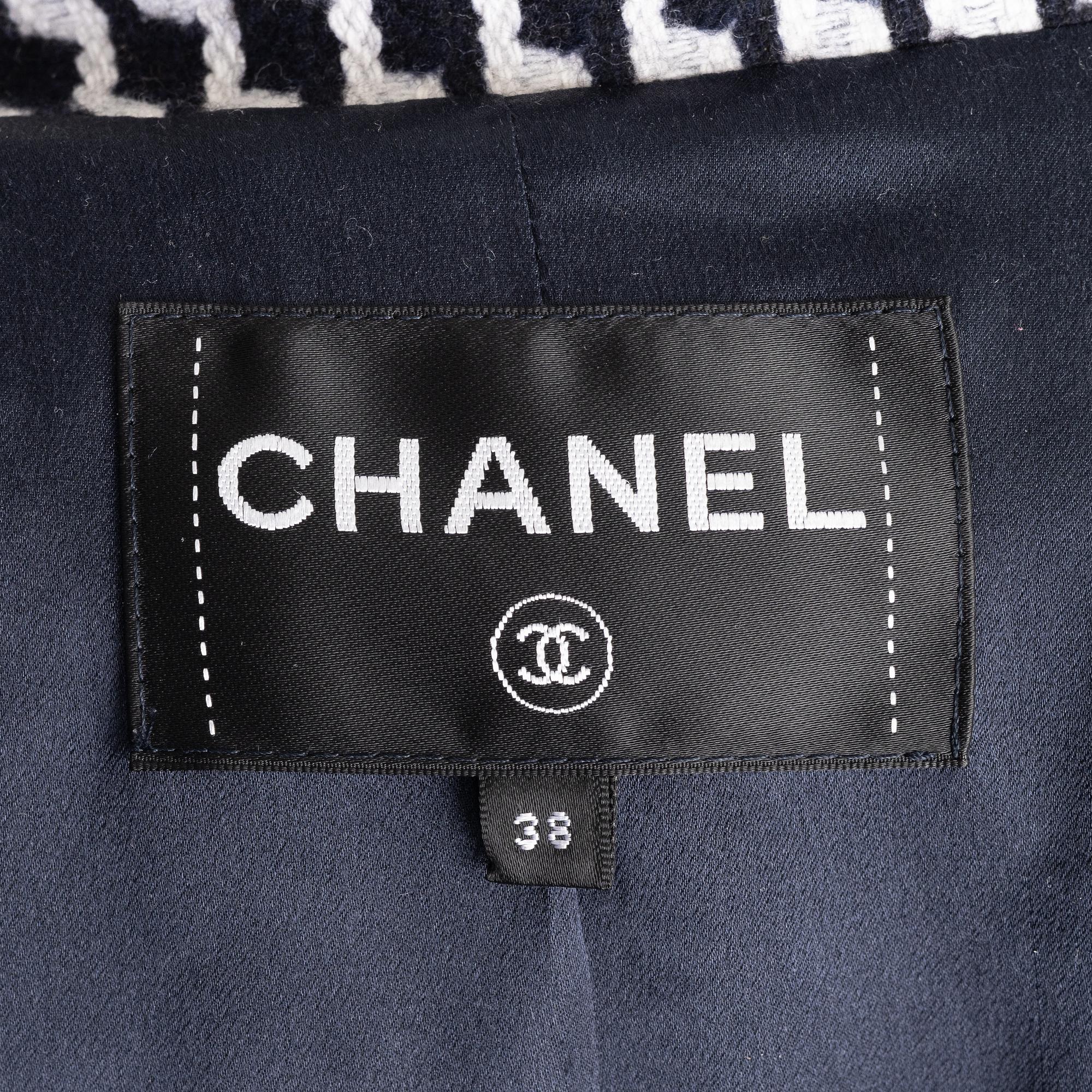 Chanel, coat, size Fr 38.