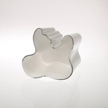 Alvar Aalto, ALVAR AALTO, A VASE.
