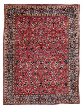 CARPET, SEMI-ANTIQUE TABRIZ PROBABLY, 372,5 x 280,5 cm.