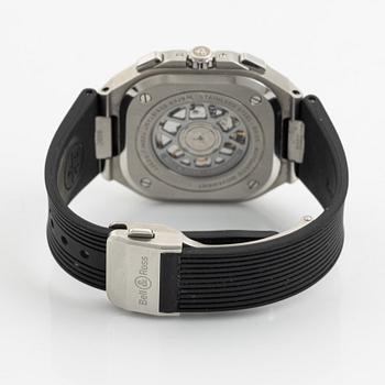 Bell & Ross, BR05, chronograph, wristwatch, 42 mm.