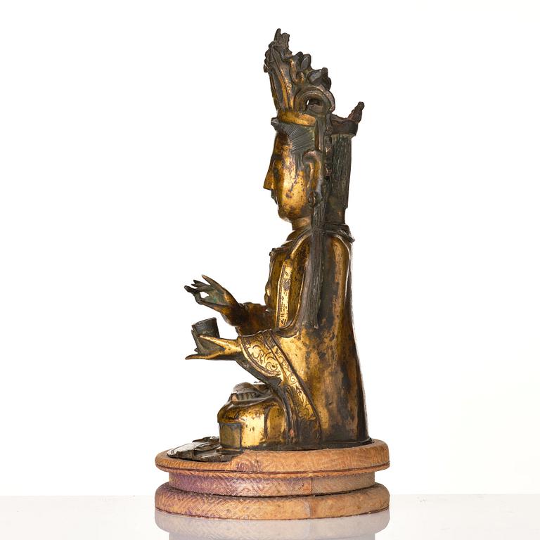 A gilt bronze figure of Guanyin, Ming dynasty, 16th/17th Century.