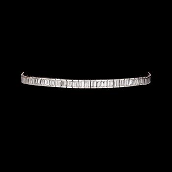 167. BRACELET, baguette cut diamonds, tot. app. 4,50 cts.