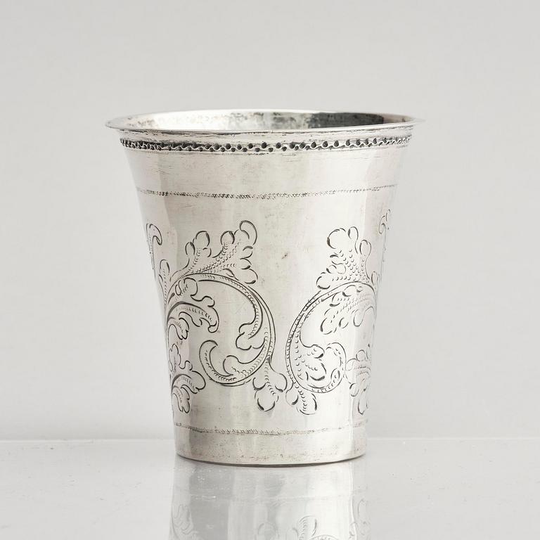 Anders Falck, bägare, silver, Jönköping 1725. Rokoko.