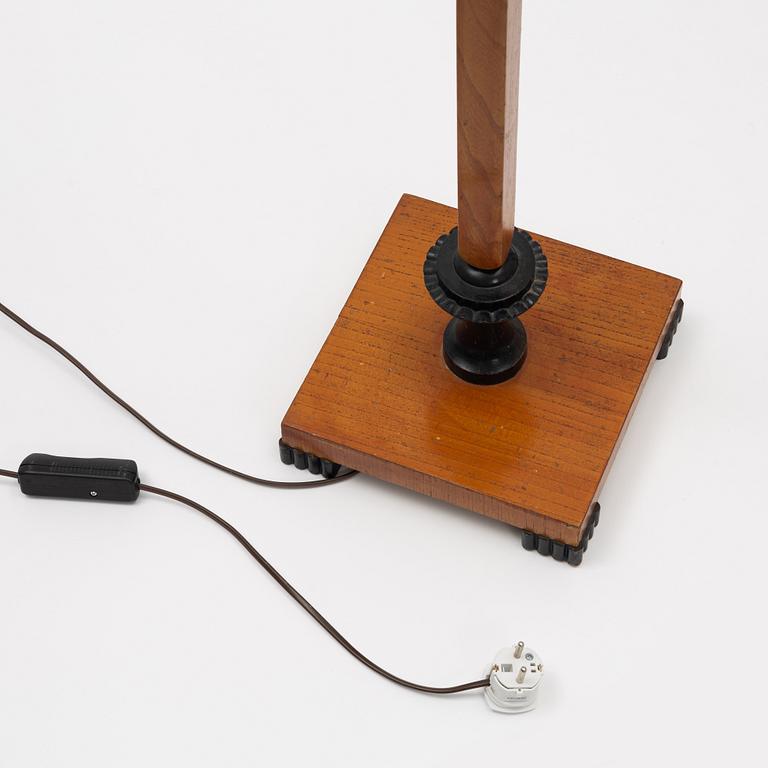 Birger Ekman, An elm and glass floor light, Glössner, first half of the 20th century.