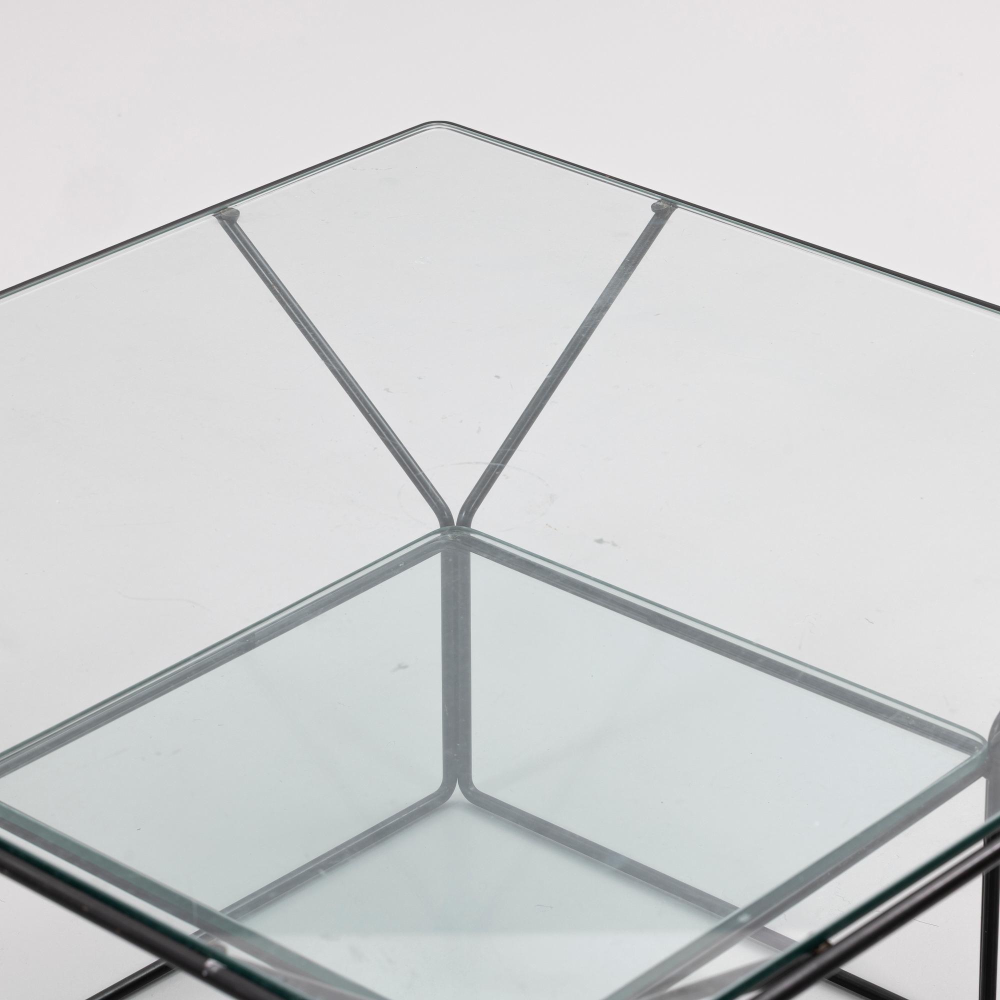 Coffee table, contemporary production.