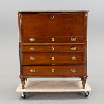 CHIFFONJE, Sengustaviansk, 1800-talets mitt.