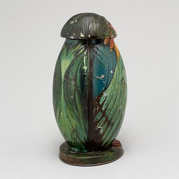 A 'Bluebird' biscuit tin from McVitie & Price, England, circa 1911.