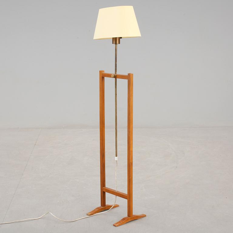 GOLVLAMPA, Josef Frank, modellnummer 2458, Firma Svenskt Tenn.