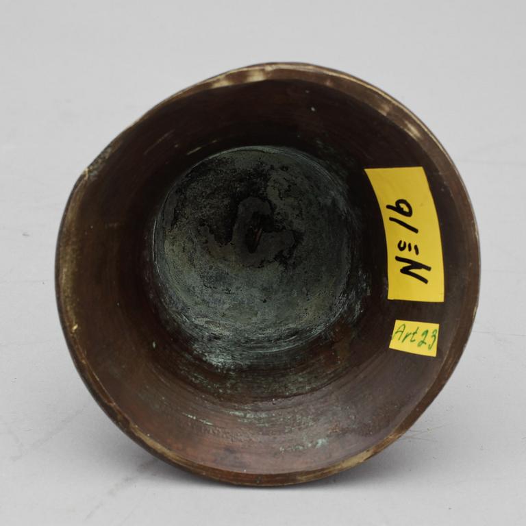 BORDSPINGLA, brons, 1900-talets första hälft.