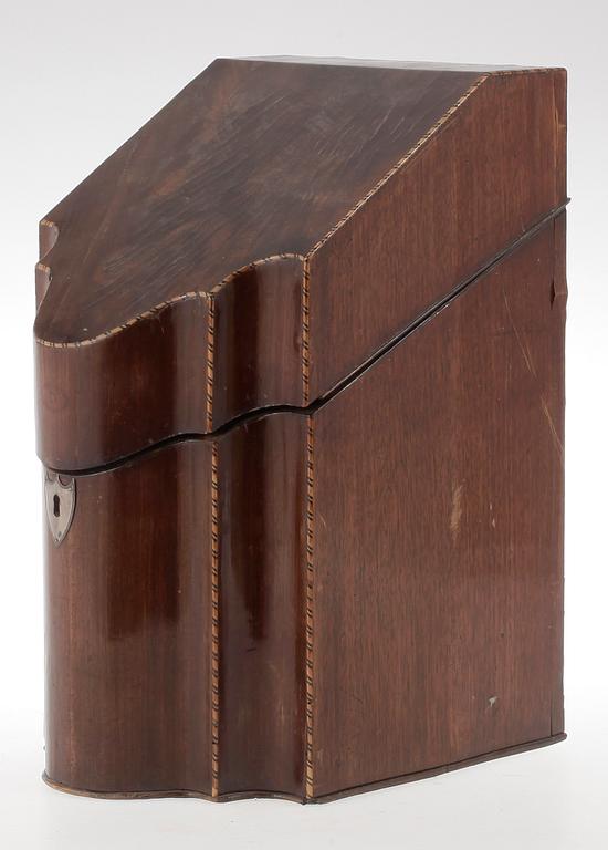 BESTICKSCHATULL, empire, 1800-tal.