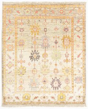 A  west Persian carpet of "Arts and Crafts design, 21 century, c 347 x 286 cm.