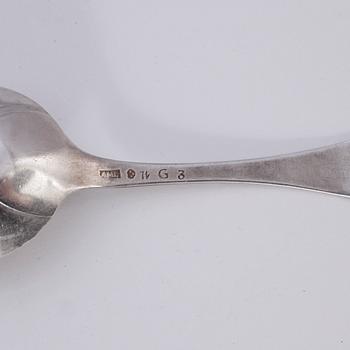 PARTI BESTICKSERVISDELAR, tot vikt 670 gram,