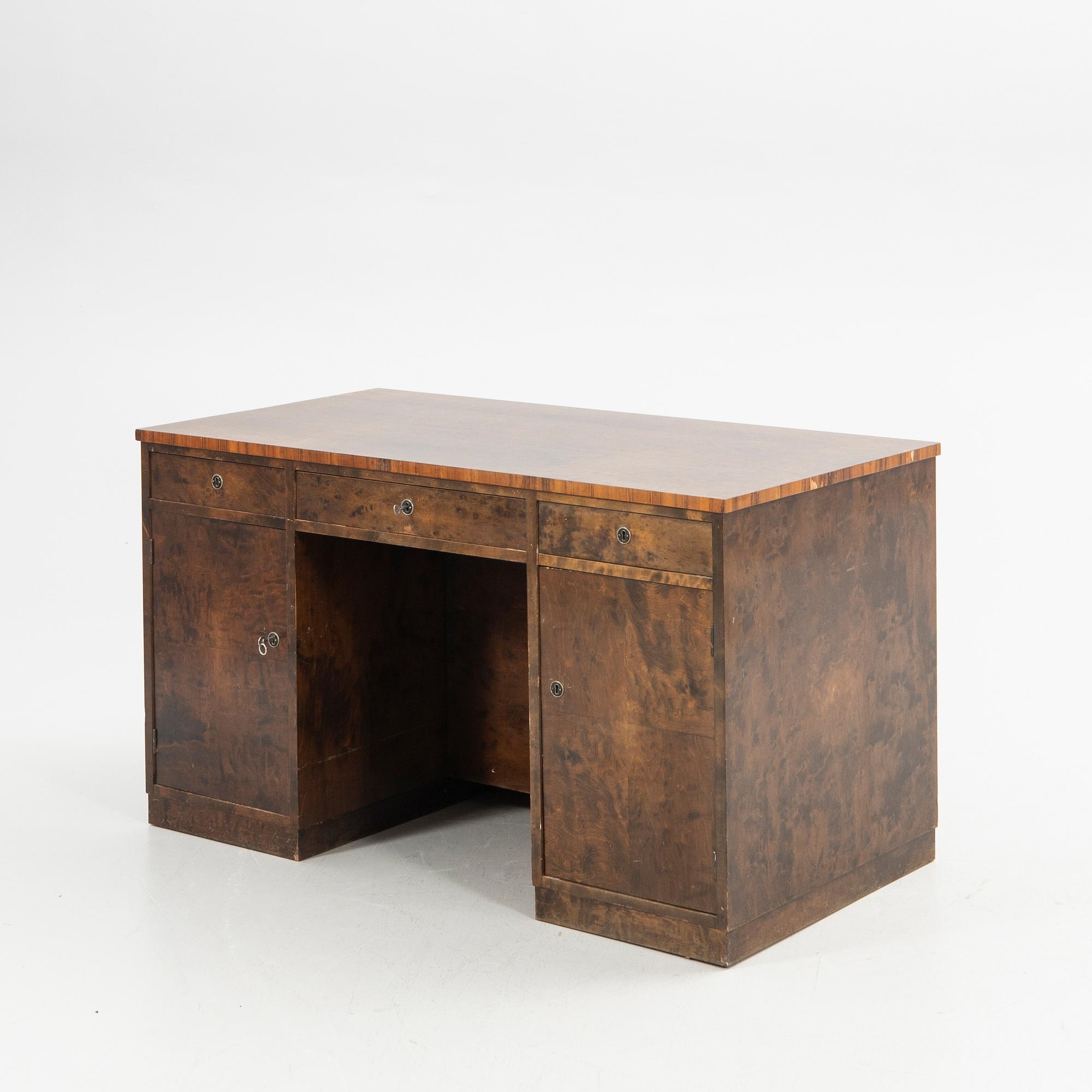 Skrivbord, 1900-talets första hälft.