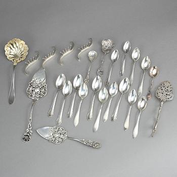 PARTI SILVER, 25 delar, bland annat GAB, Stockholm, 1909. Vikt ca 440g.