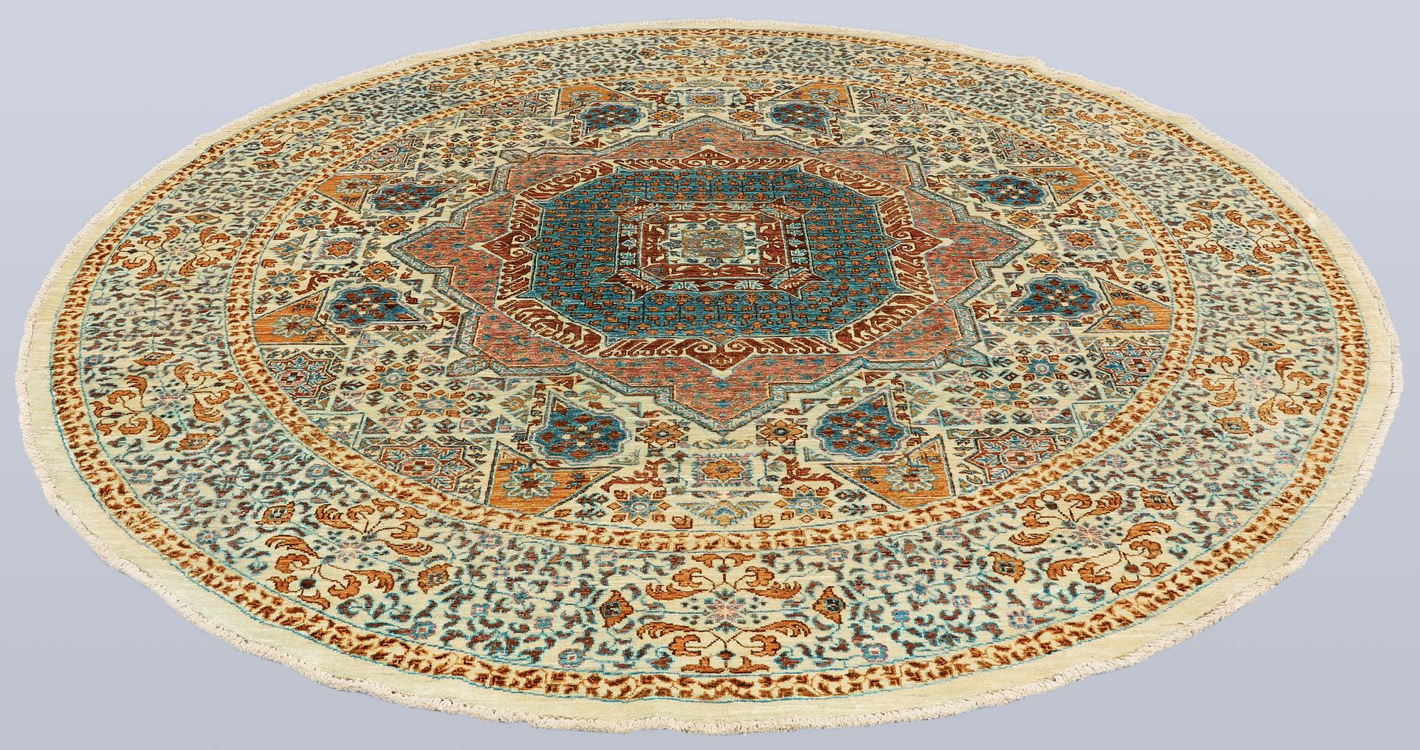 Matta, Ziegler design, diameter ca 241 cm.
