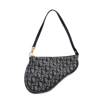 637. CHRISTIAN DIOR, axelremsväska, "Mini Saddle bag".