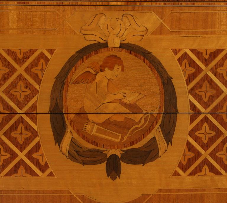 BYRÅ, gustaviansk stil.