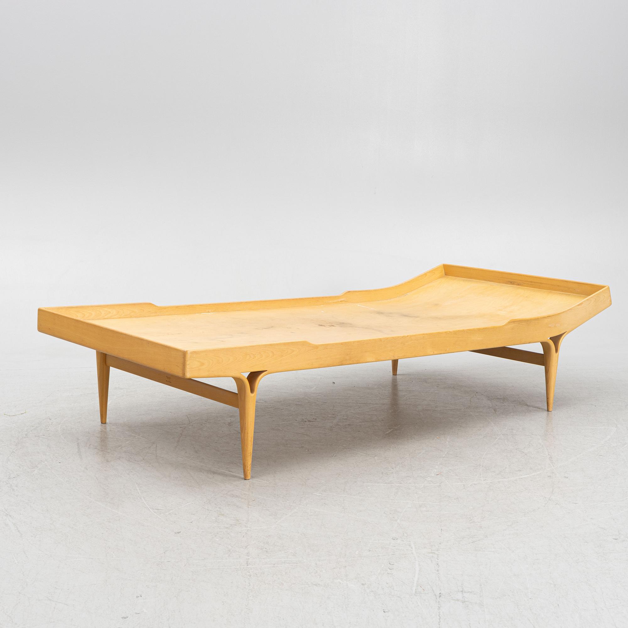 Bruno Mathsson, a model 'T 303 Berlin 60' daybed, Firma Karl Mathsson, Värnamo, dated 1968.