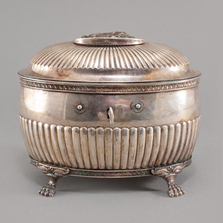 SOCKERSKRIN, silver, Johan Fredrik Massman, Stockholm, 1826, vikt 655 gram.