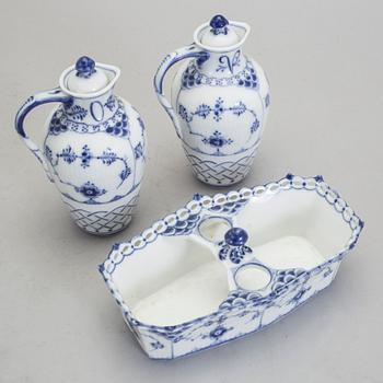 SERVISDELAR, 6 delar, "Musselmalet", Royal Copenhagen, 1900-talets andra hälft.