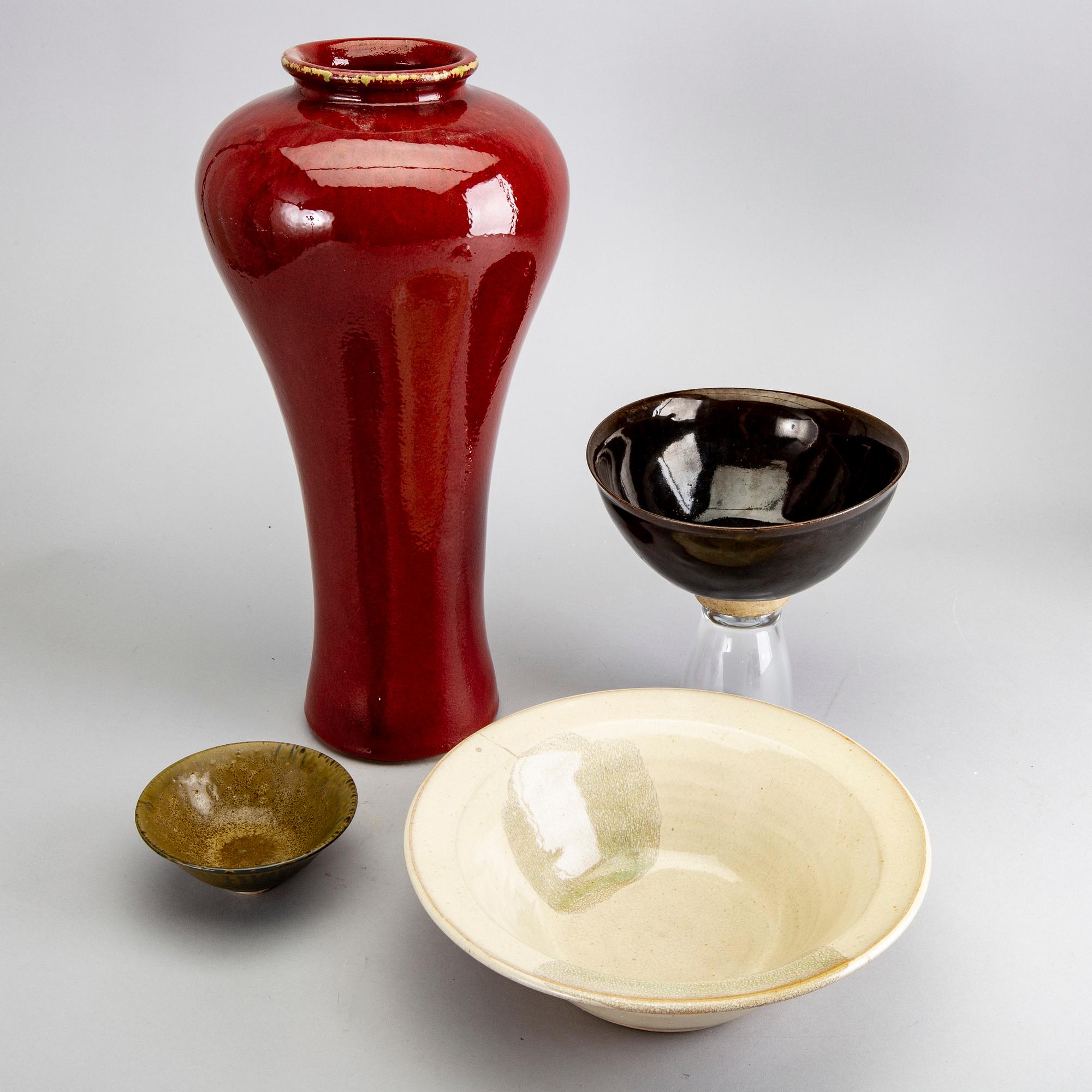 A Chinese vase and three bowls, 20th Century.