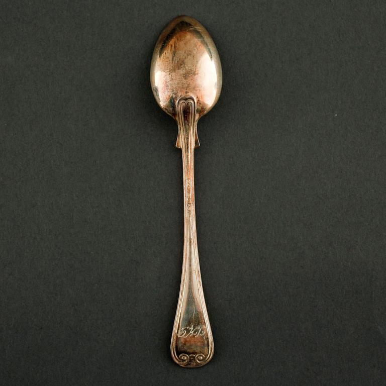 A silver set of table ware, 27 pcs, 19th and 20th century.