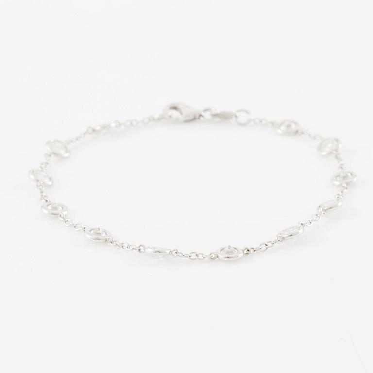 Bracelet, 18K white gold with brilliant-cut diamonds.
