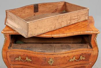 BYRÅ, rokoko, 1700-talets andra hälft.