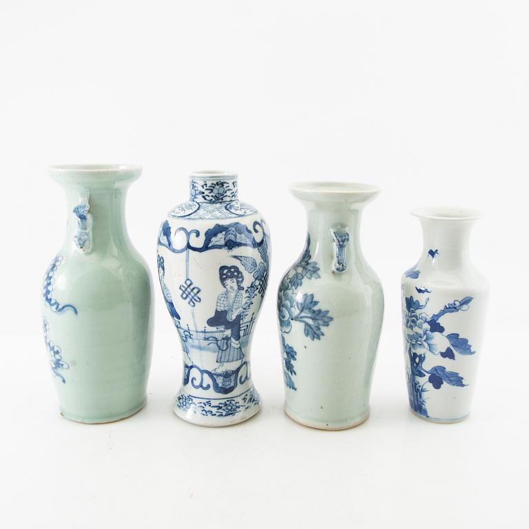 Vaser 4 st Kina sen Qing/1900-tal porslin.