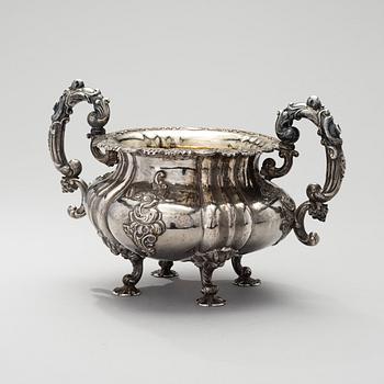 A SUGAR BOWL, silver Riga 1850, Georg Heinrich Schmidt 1849-1893, weight 634 g.