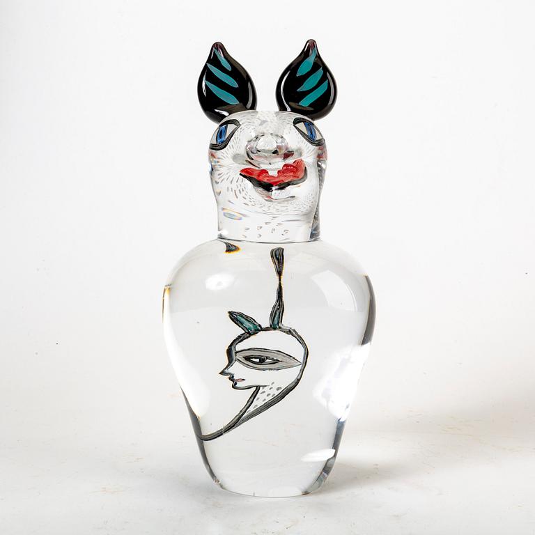 A signed handpainted unique glass figurine by Ulrica Hydman-Vallien for Kosta Boda.