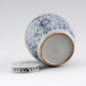 BOJAN med lock, porslin, Kina, 1700-/1800-tal.