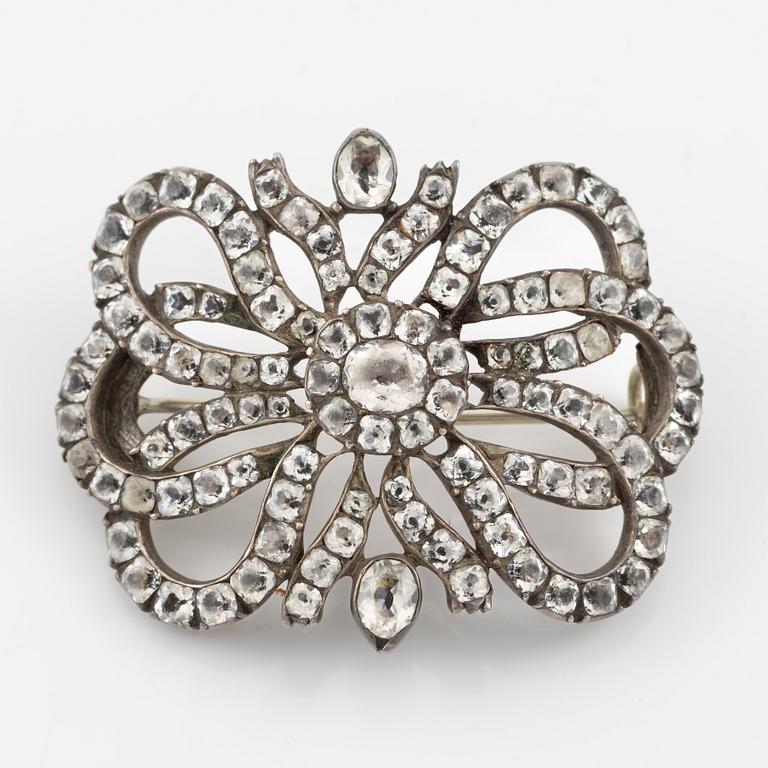 Brooch, silver with paste.