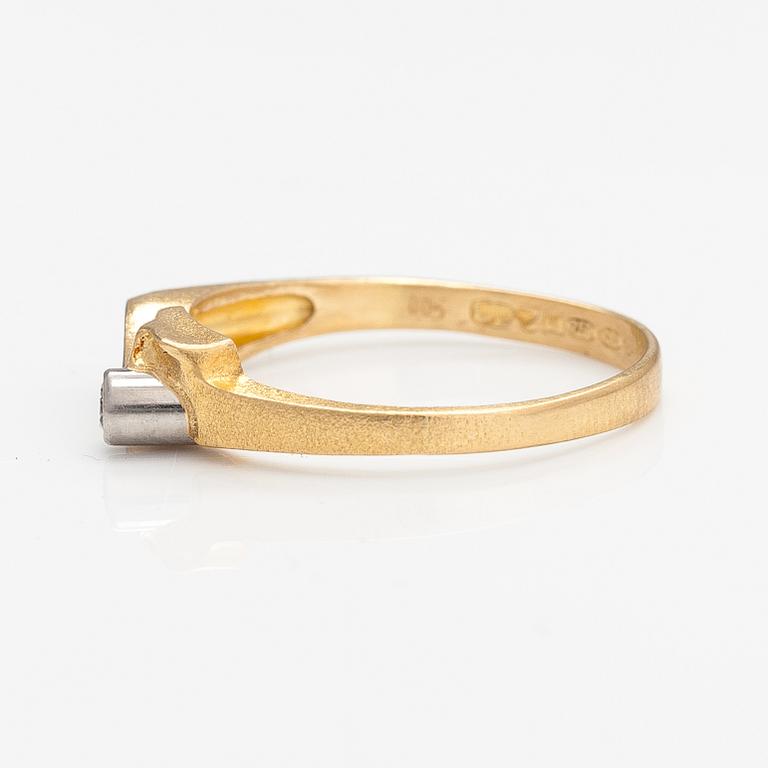 Björn Weckström, An 18K gold and platinum ring. Lapponia 1980.