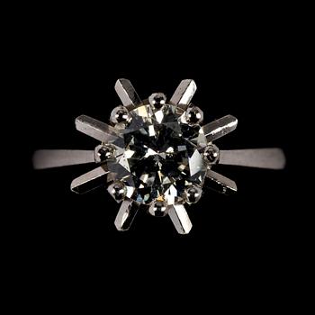 1015. RING, briljantslipad diamant, ca 0.90 ct.