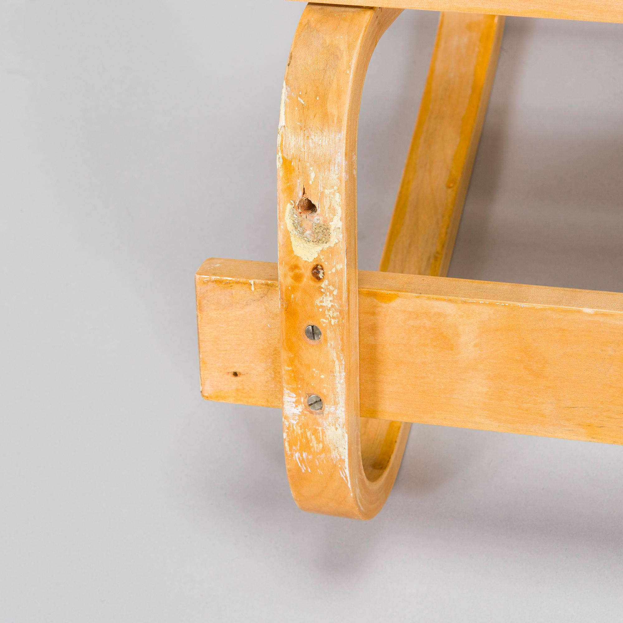 Alvar Aalto, klädhängare, O.Y. Huonekalu- ja Rakennustyötehdas A.B. 1950-tal.