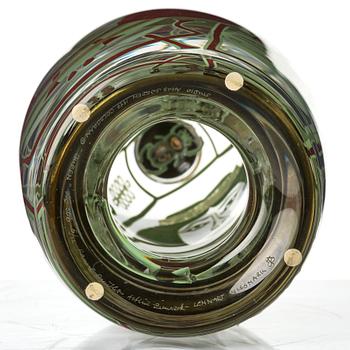 Hanne Dreutler, skulptur, glas, "Queen", numrerad 30b 5/12, Studio Åhus, 1997.