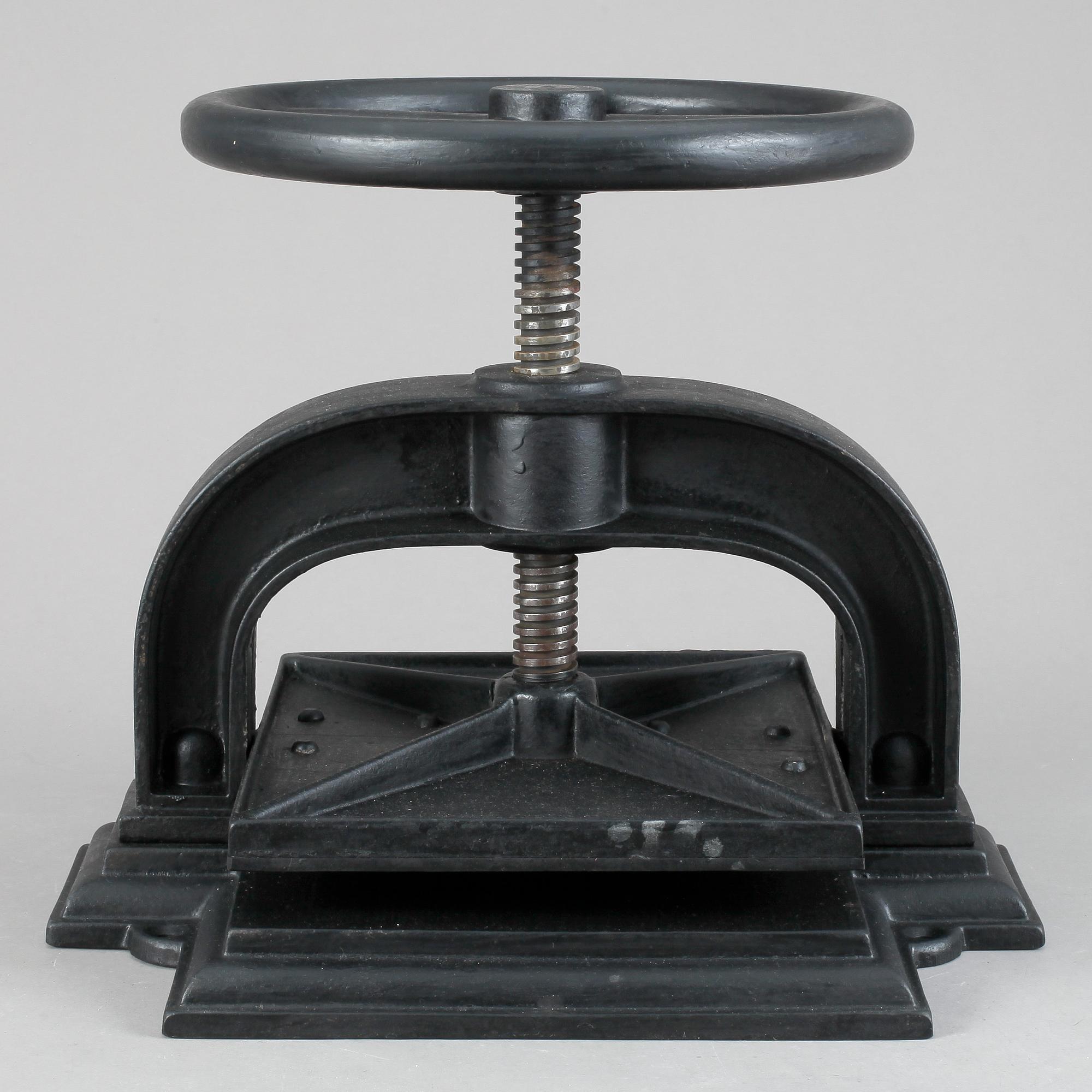 VÄXTPRESS, gjutjärn, Husqvarna, 1900-tal.