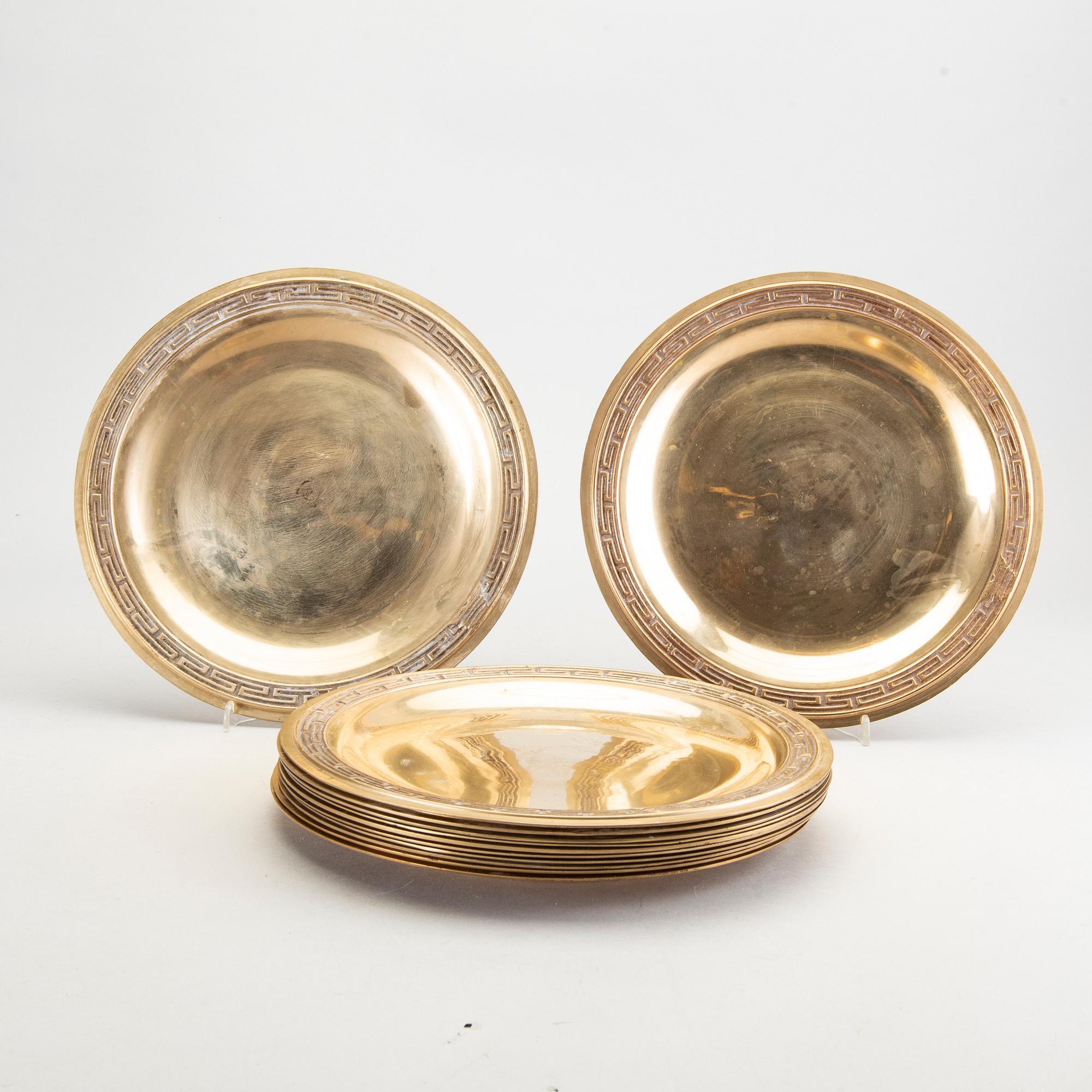 Kuverttallrikar 12 st Korea 1900-tal mässing.