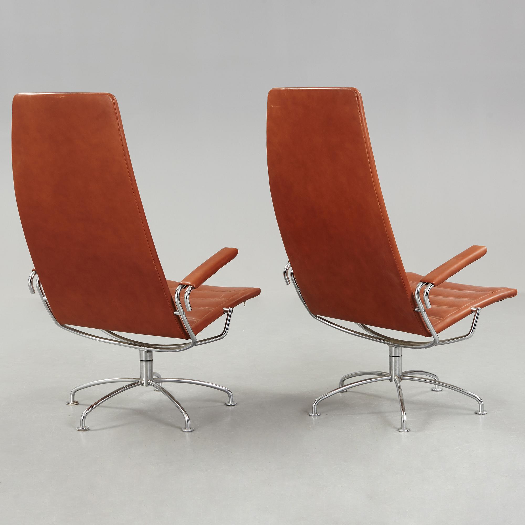 JENS AMUNDSEN, ett par fåtöljer och bord, "SAS Chair Series",  Fritz Hansen, Danmark 1979.