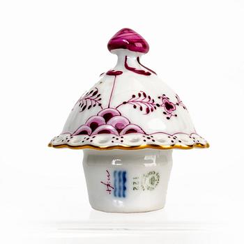 Servisdelar 10 dlr "Musselmalet röd helblonde", Royal Copenhagen 1952.